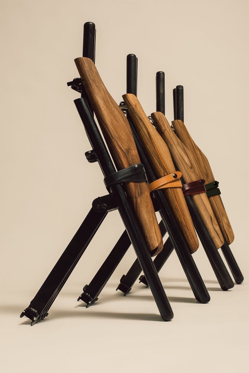 Fauteuils Galathée nomade plié en cuir naturel