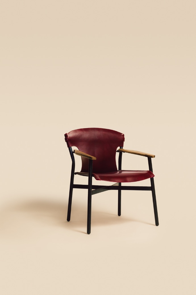 fauteuil galathee rouge et noyer